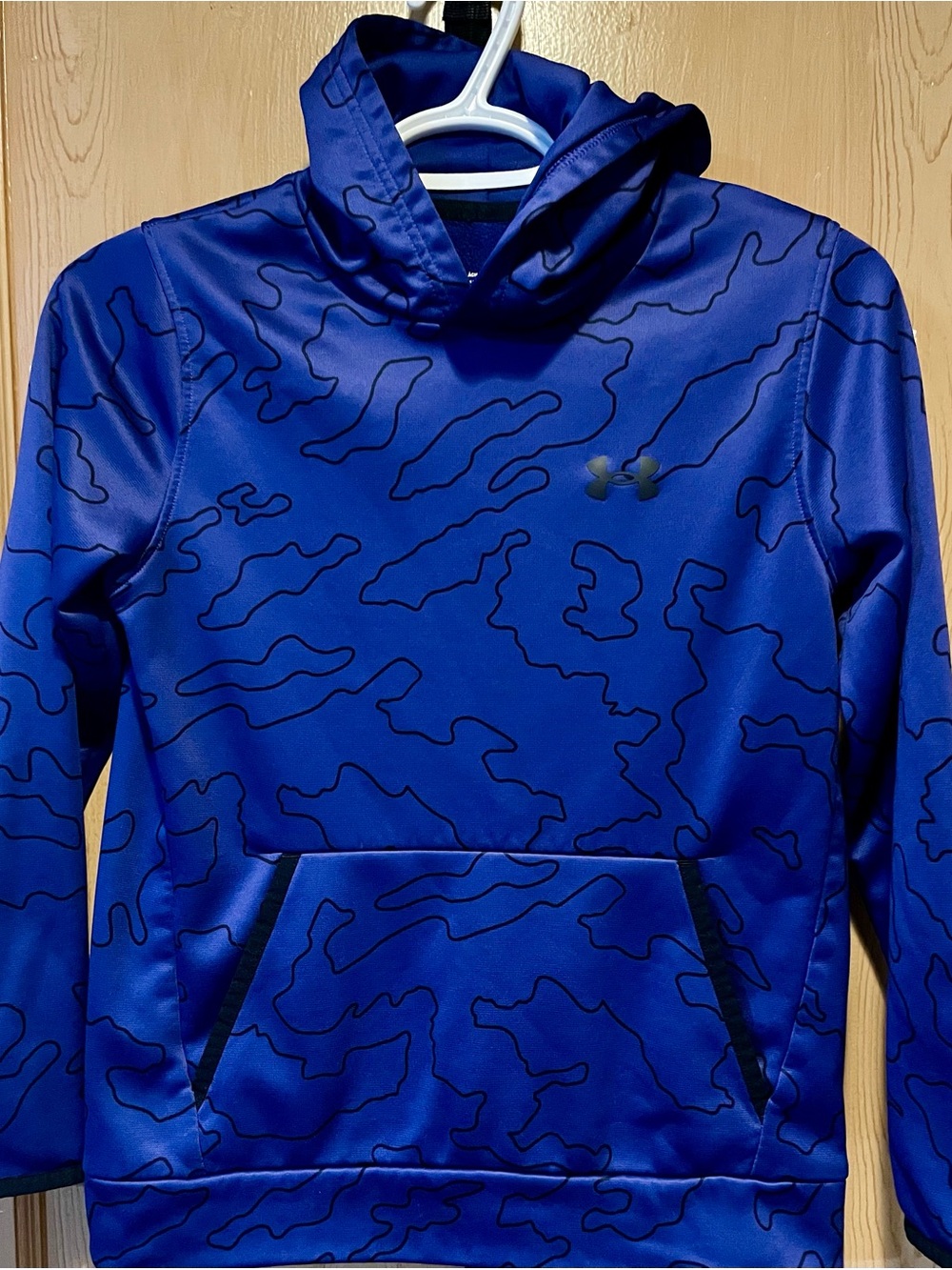 Under Armour Youth Medium Blue Topo Camo Hoodie